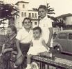 1957.10.24. con mi abuela y mis primos Juan y May de Comercial Juanderre.jpg