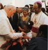 el papa visita guinea.JPG